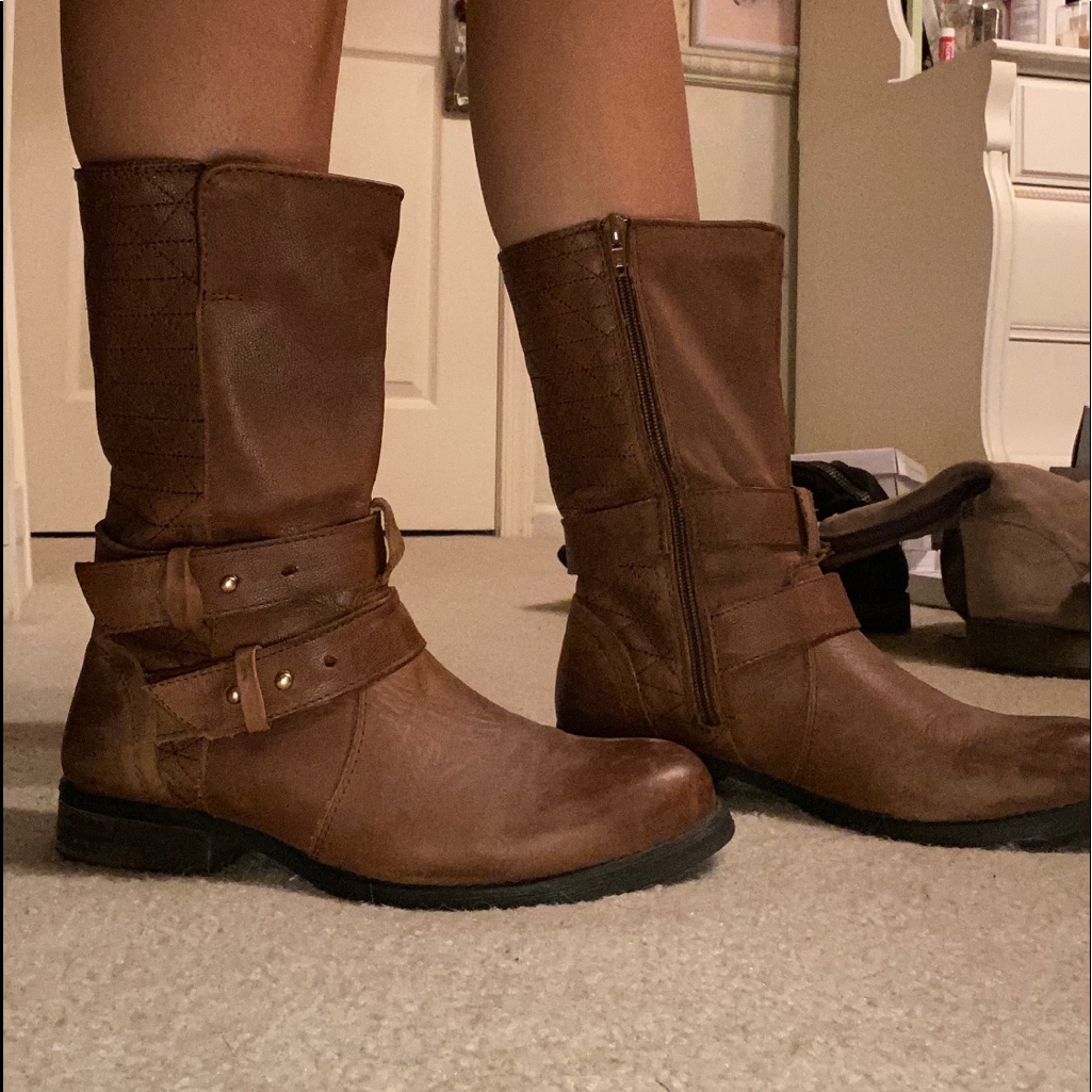 Steve Madden Brown Boots